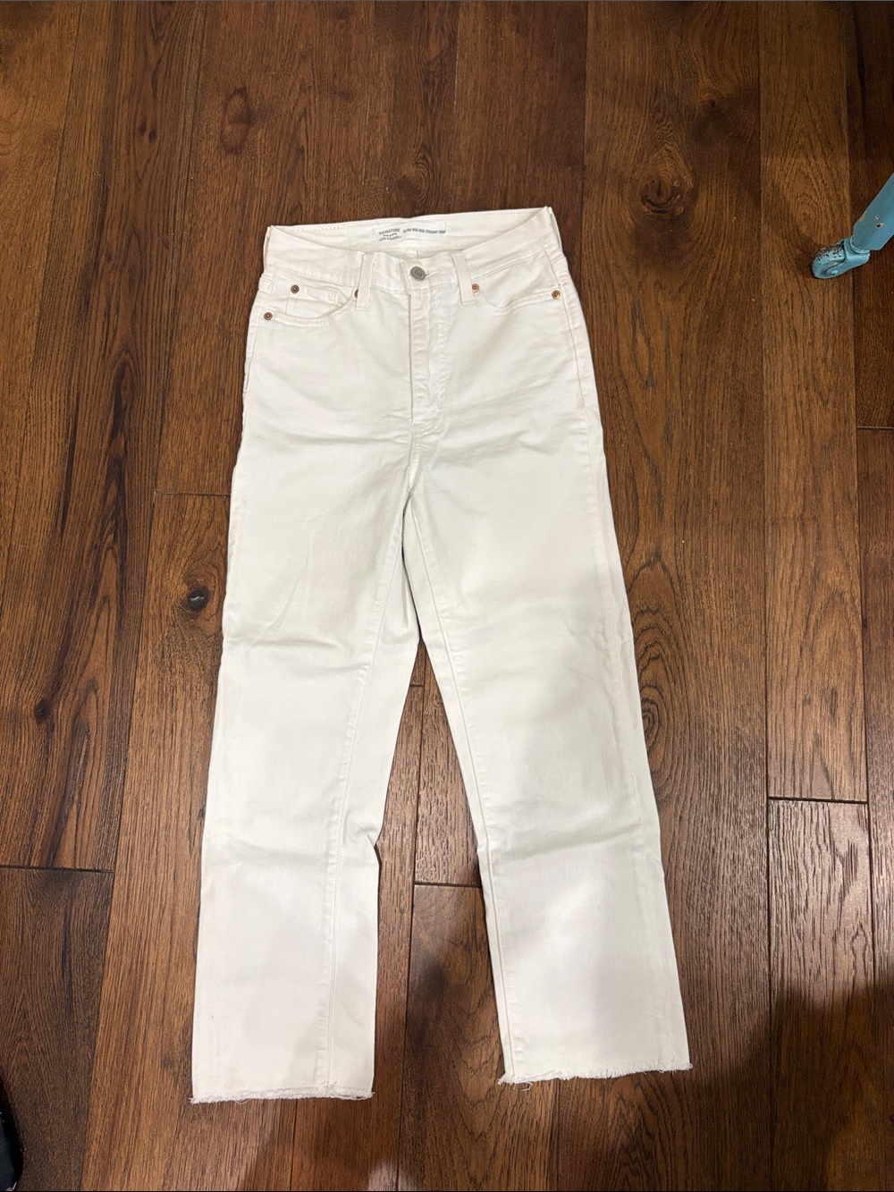Levi's Women’s Straight Leg Jeans in White